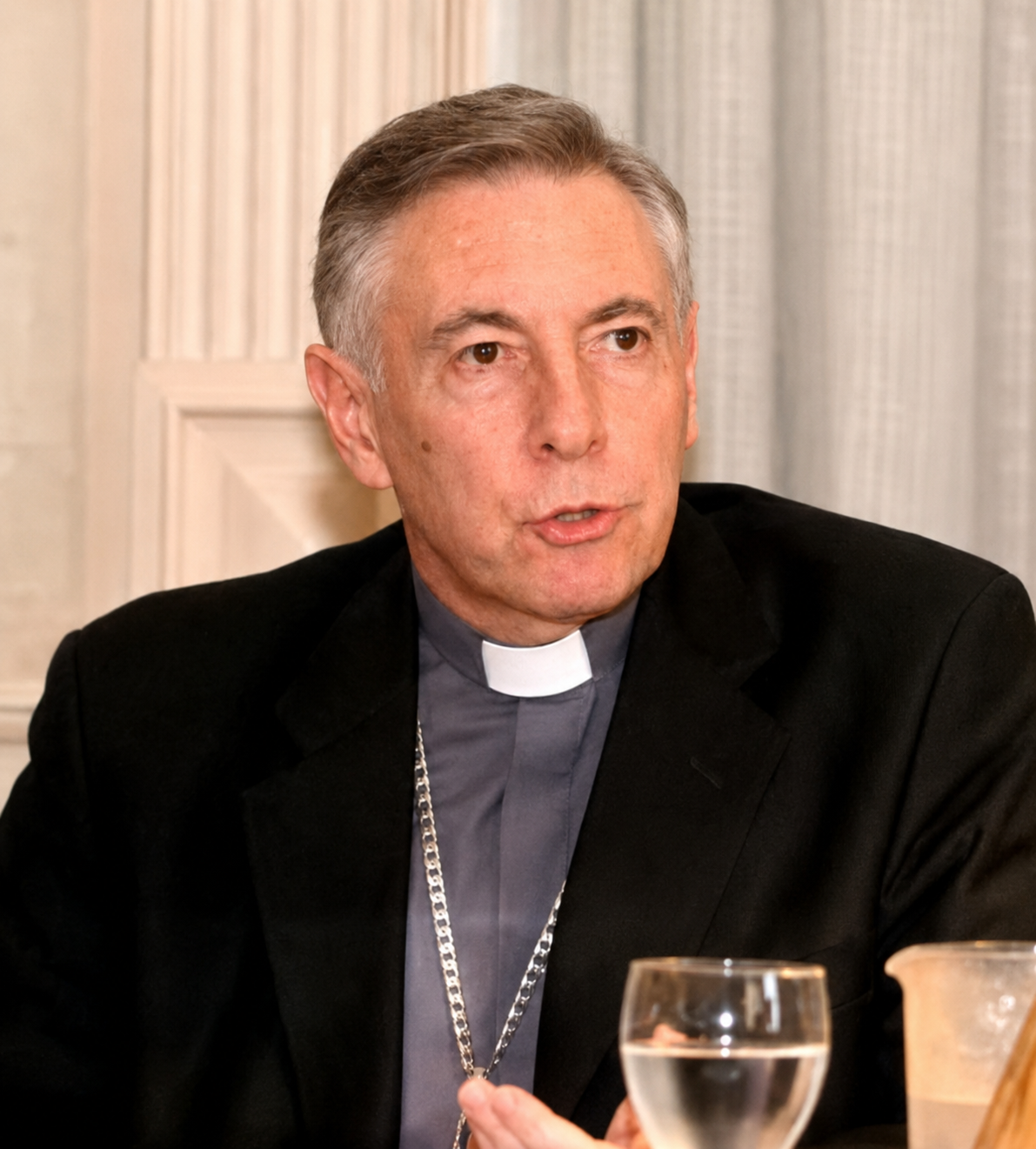 Archbishop Agüer praises Chartres pilgrimage and revives Bugnini Freemason allegations
